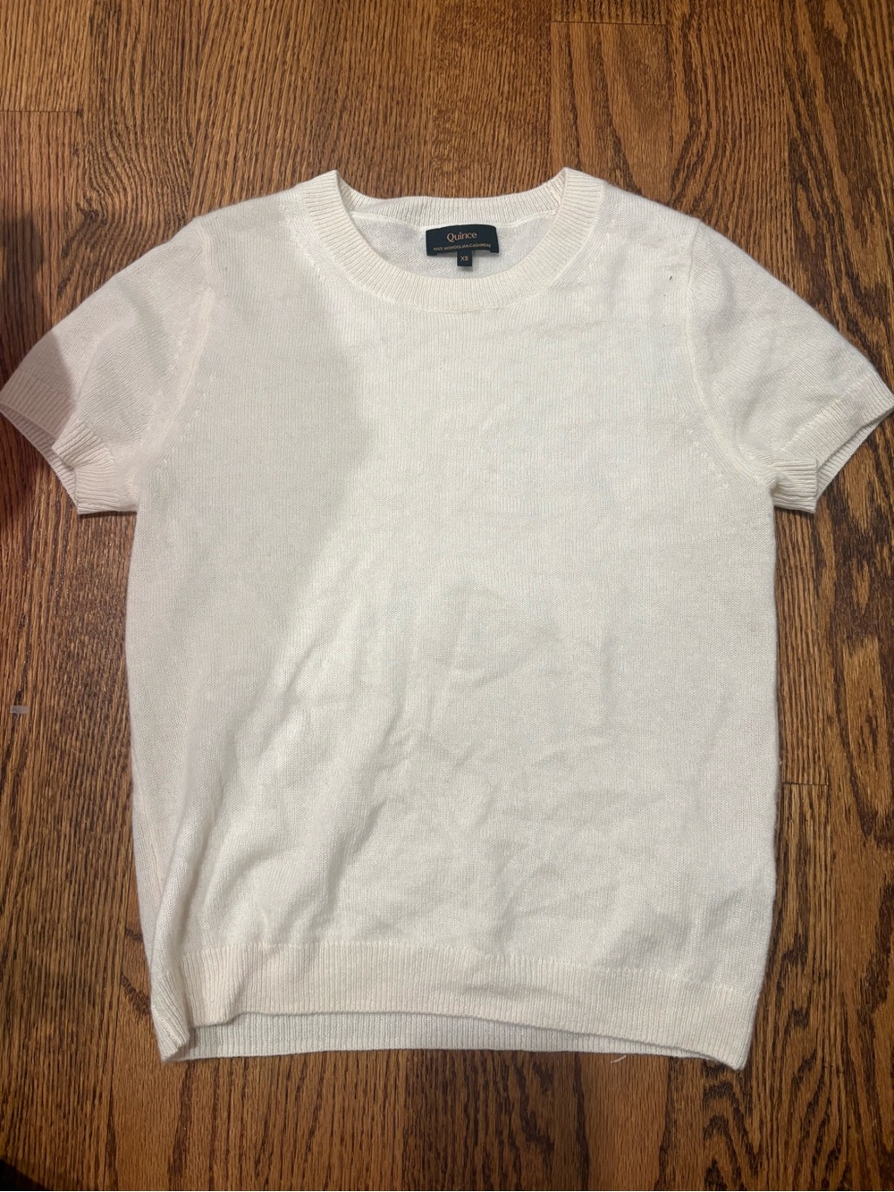 Quince Mongolian cashmere tee